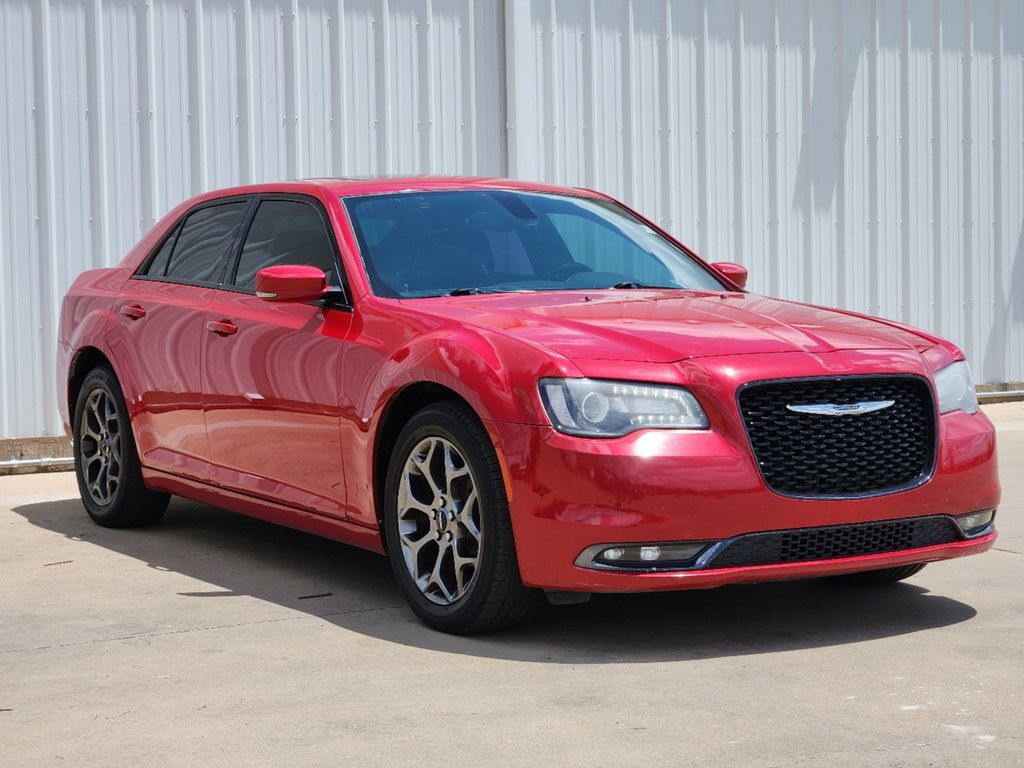 2017 Chrysler 300 S 3