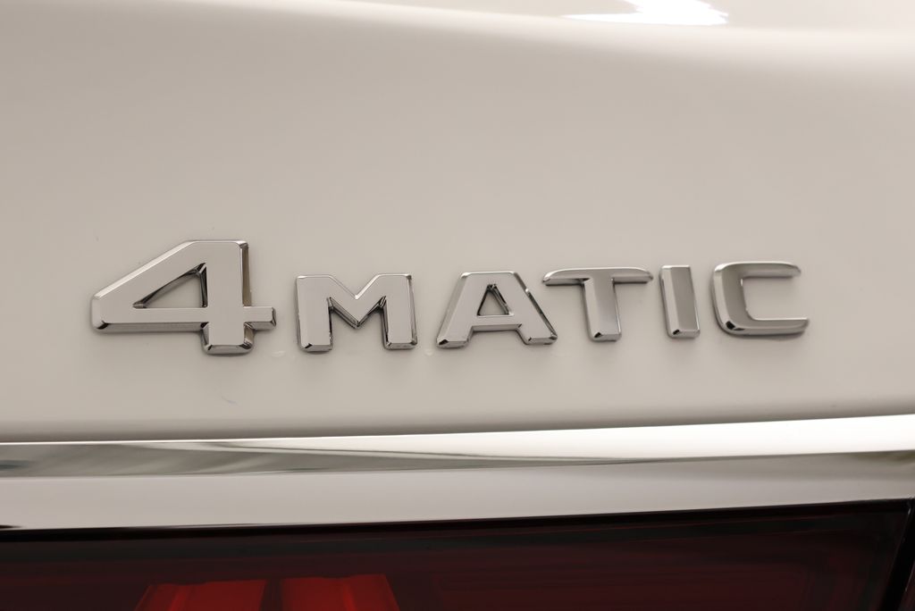 Thumbnail: 2027 Mercedes-Benz E-Class - 10