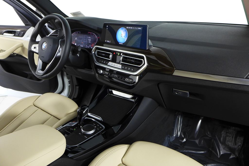 Thumbnail: 2023 BMW X3 - 13
