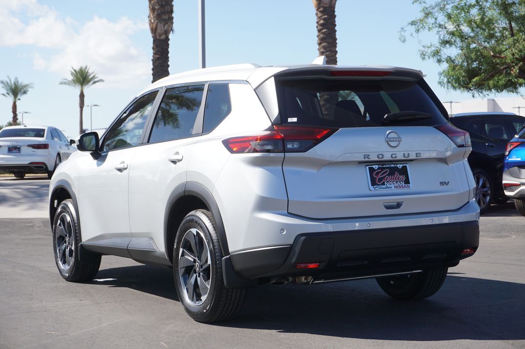 2024 Nissan Rogue SV 3