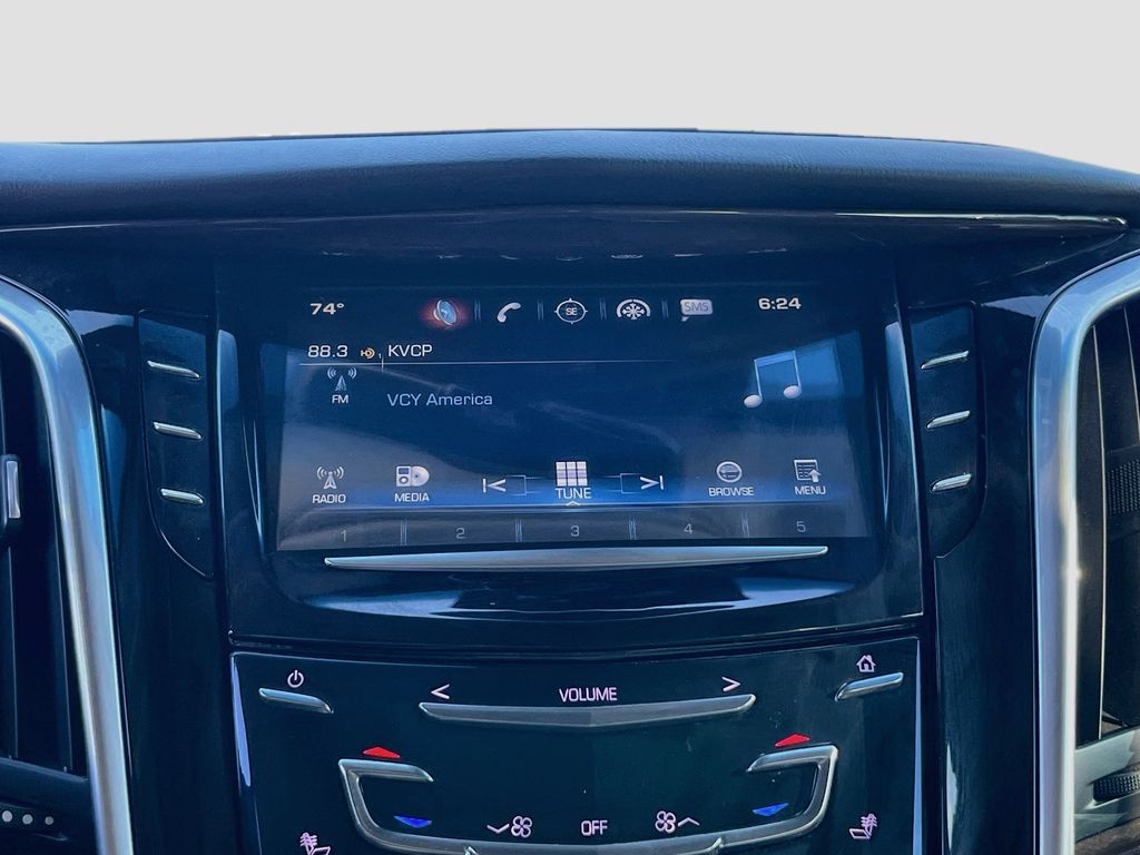 Used 2019 White Cadillac Luxury image 15