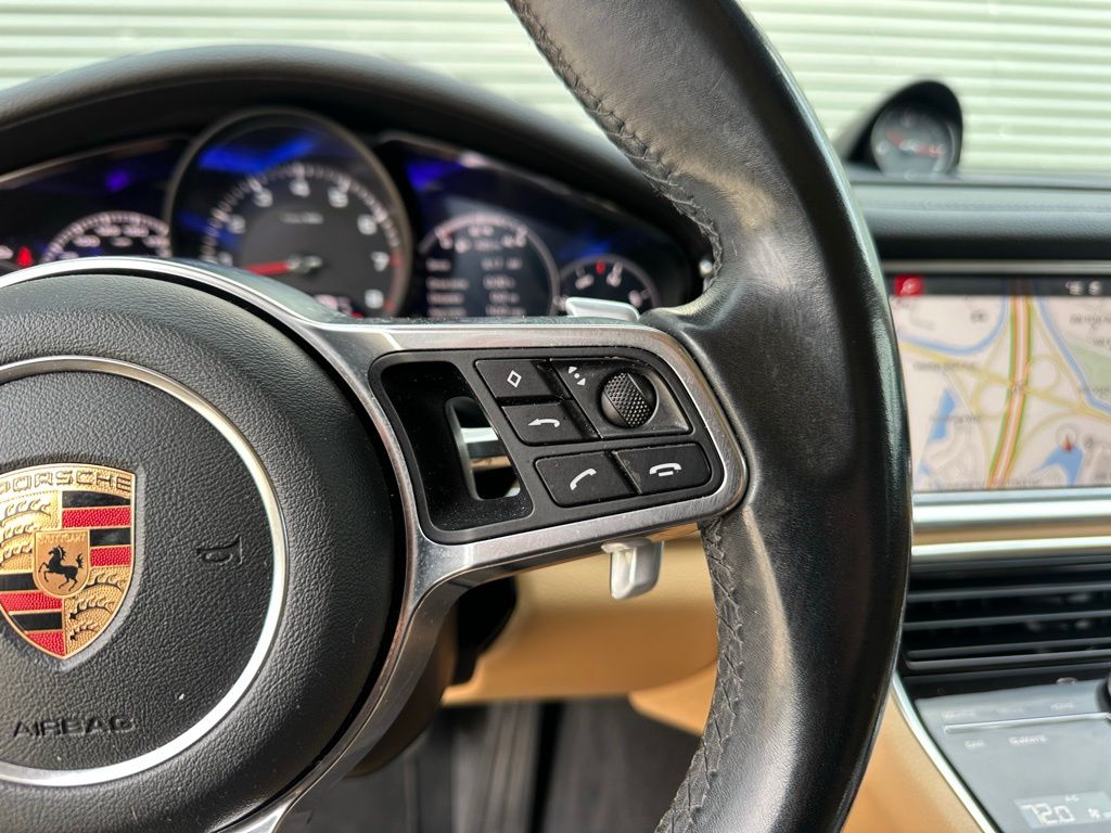 Thumbnail: 2018 Porsche Panamera - 16