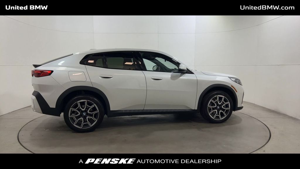 Thumbnail: 2025 BMW X2 - 9