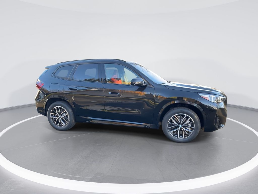 2025 BMW X1 xDrive28i 9