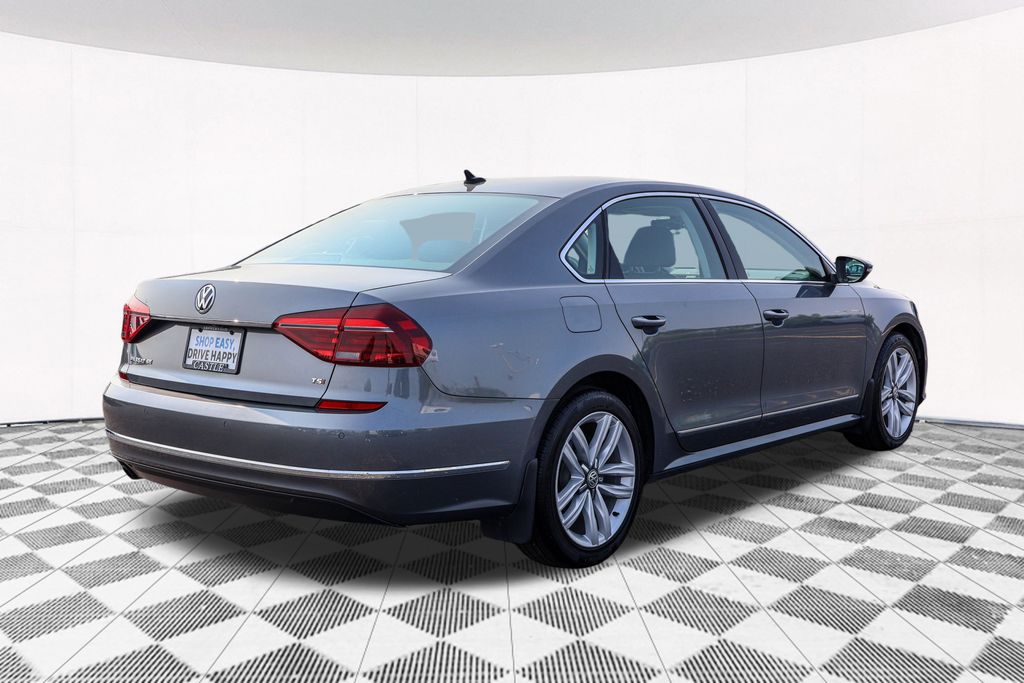 2017 Volkswagen Passat 1.8T SE 9