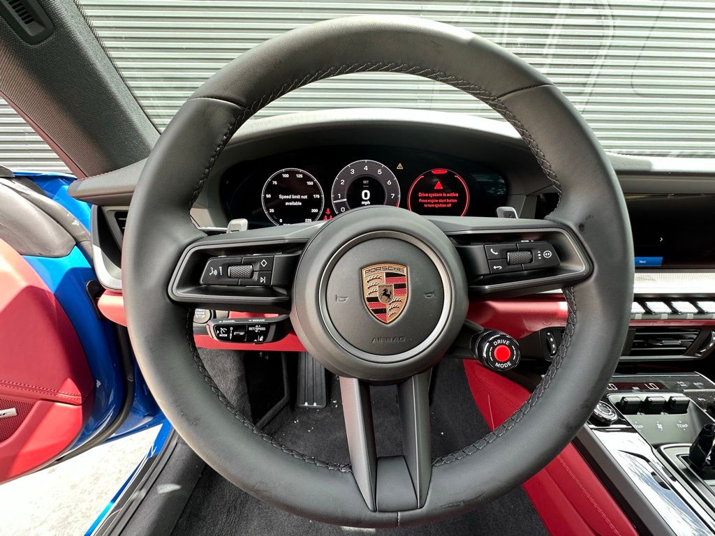 Thumbnail: 2025 Porsche 911 - 21