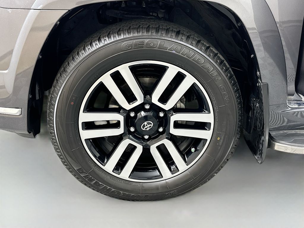 Thumbnail: 2023 Toyota 4Runner - 31