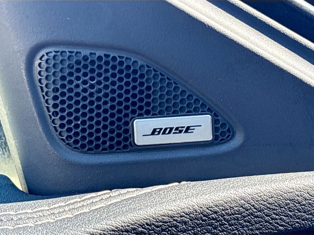 Used 2022 Gray Nissan Platinum image 19