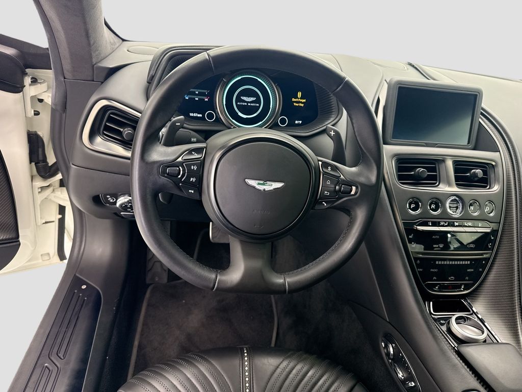 Thumbnail: 2018 Aston Martin DB11 - 10