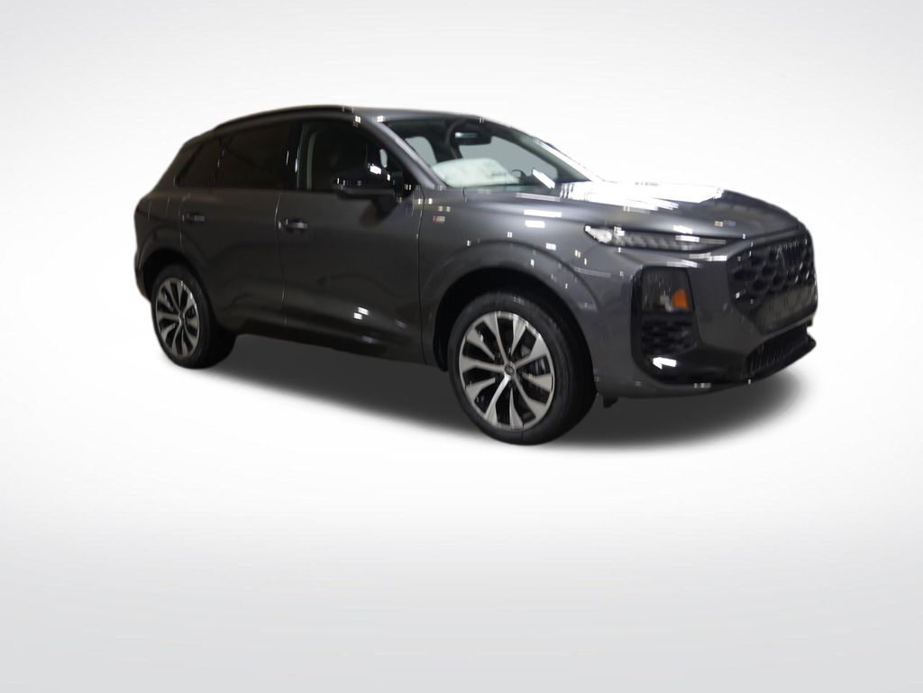Thumbnail: 2026 Audi Q3 - 7