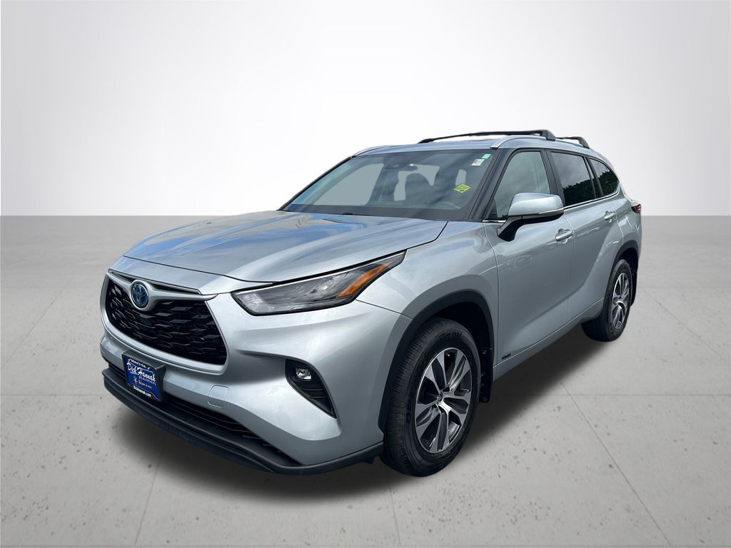 2023 Toyota Highlander Hybrid XLE