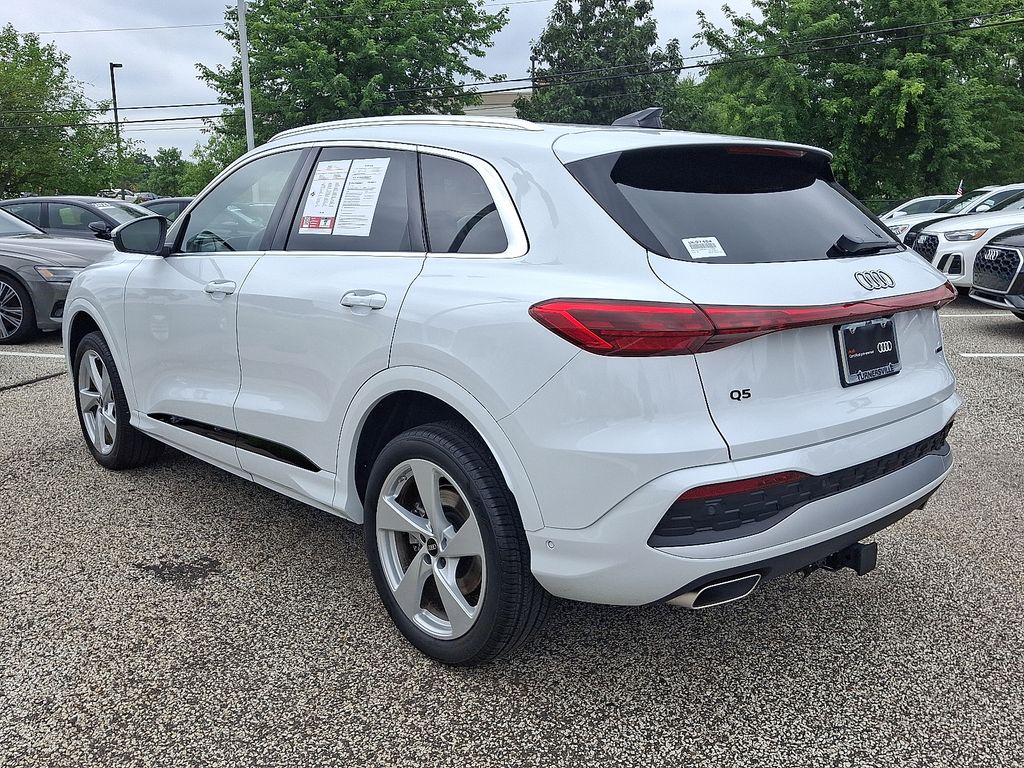 Thumbnail: 2025 Audi Q5 - 4
