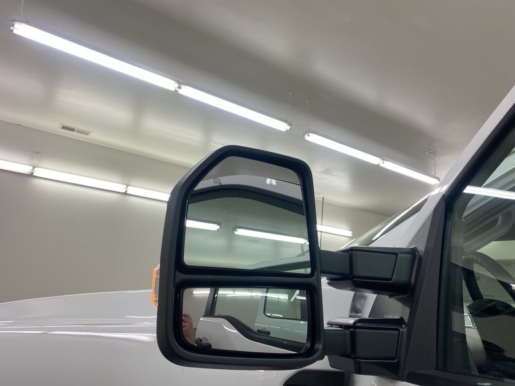 2025 Ford F-250SD XL photo