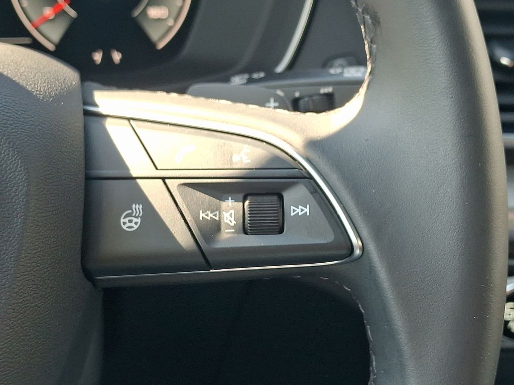 Thumbnail: 2025 Audi Q5 - 22