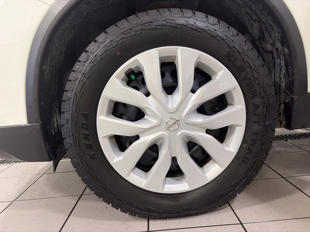 2017 Nissan Rogue S White at Sutliff Volkswagen
