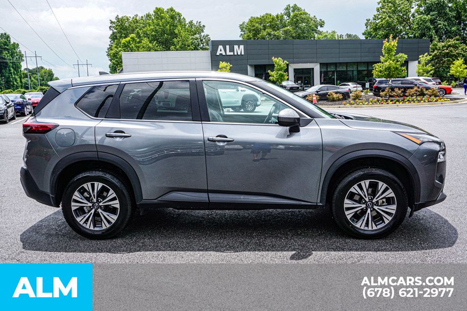2023 Nissan Rogue SV photo 8