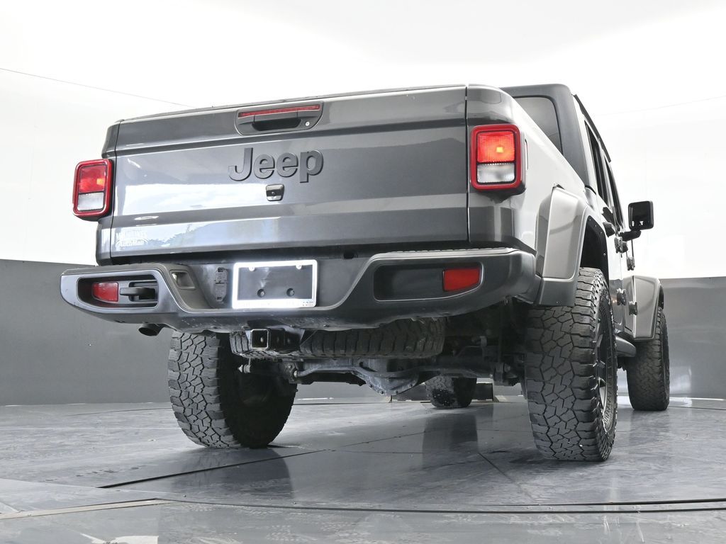 Used 2022 Granite Crystal Metallic Clearcoat Jeep Sport image 52