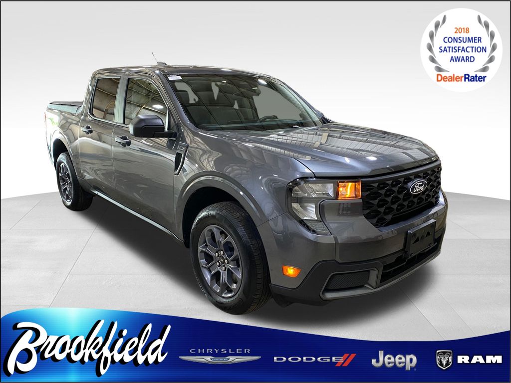 Gray Metallic 2025 Ford Maverick XLT SuperCrew FWD Pickup Truck Front-Wheel Drive Continuously Variable Transmission