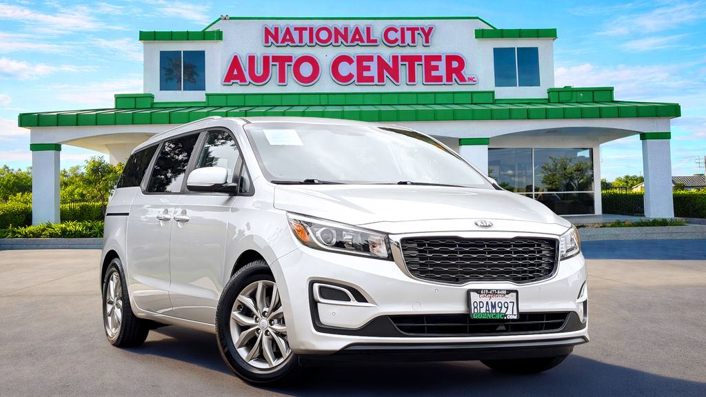 2020 Kia Sedona EX's photo