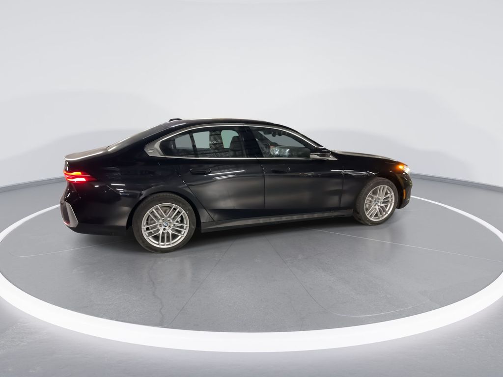 2025 BMW 5 Series 530i xDrive 8