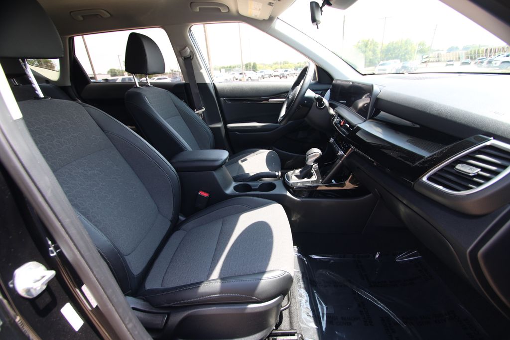 Used 2024 Kia Seltos SUV