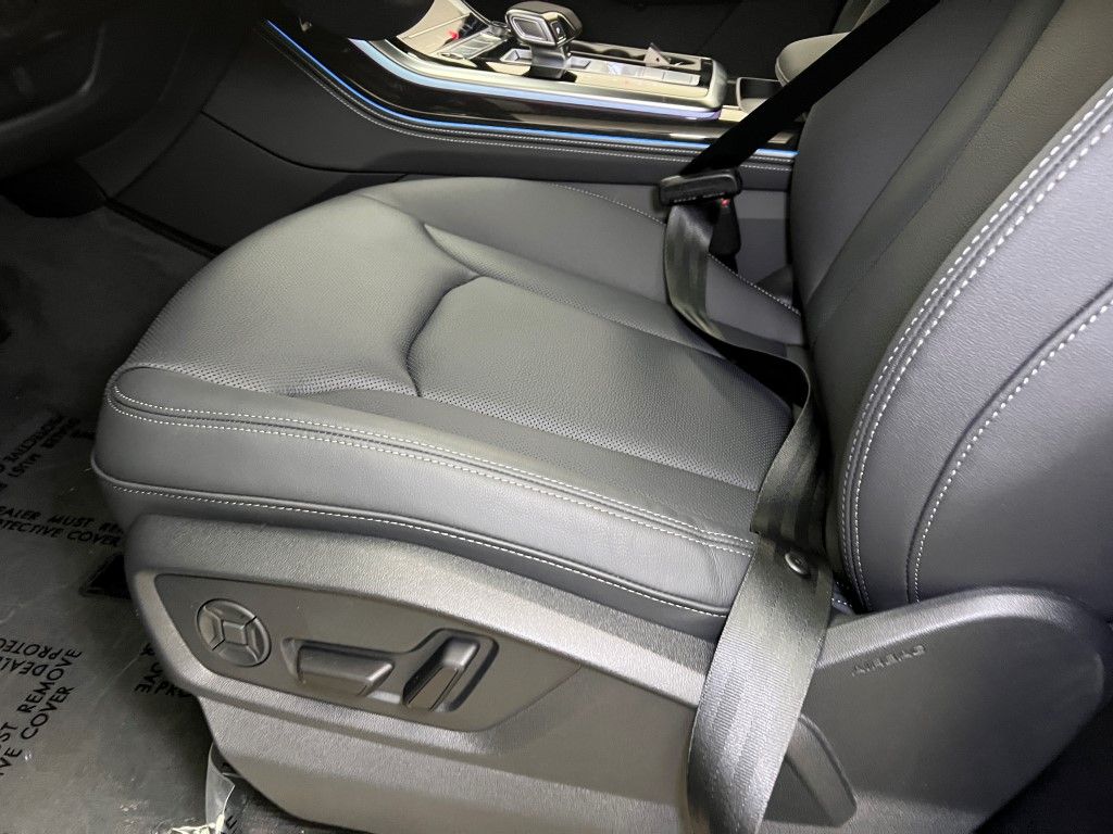 Thumbnail: 2026 Audi Q7 - 28