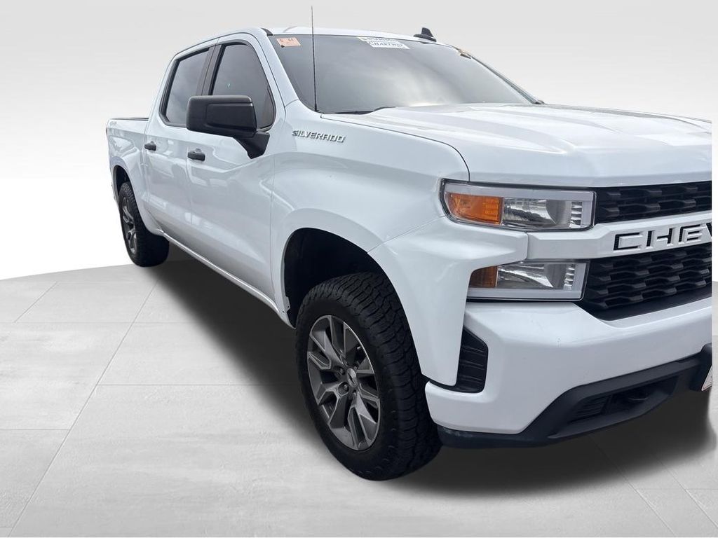 Certified Used 2021 White Chevrolet Custom image 9