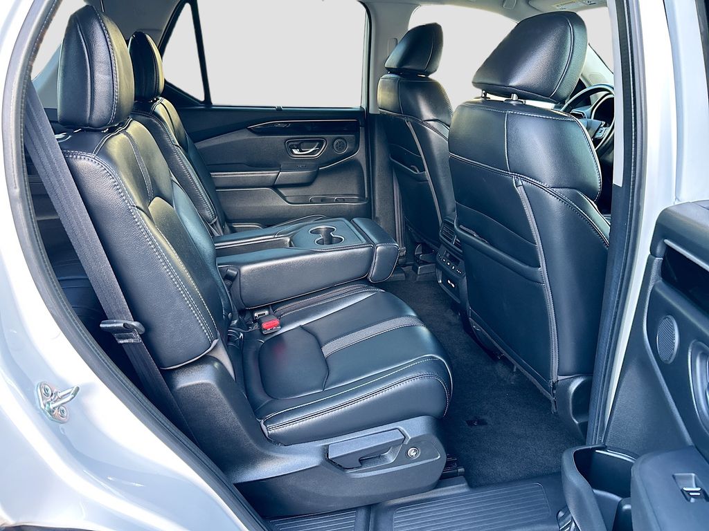 Thumbnail: 2023 Honda Pilot - 27