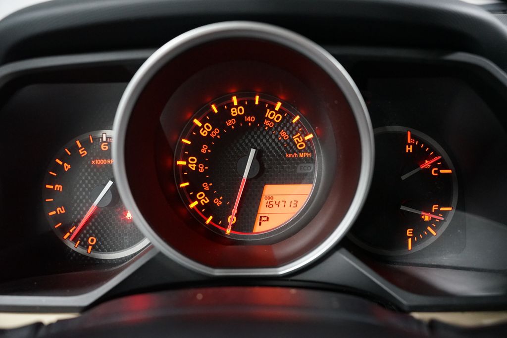 Thumbnail: 2011 Toyota 4Runner - 16
