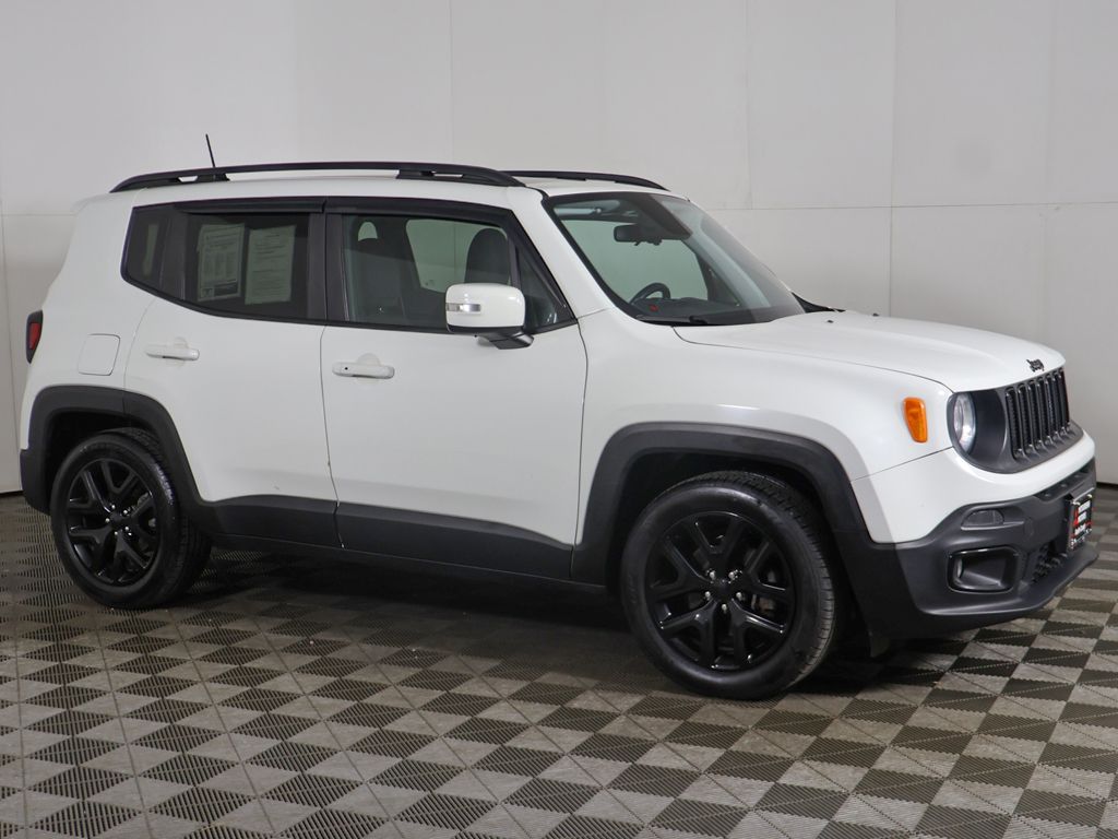 Used 2018 White Jeep Latitude image 11