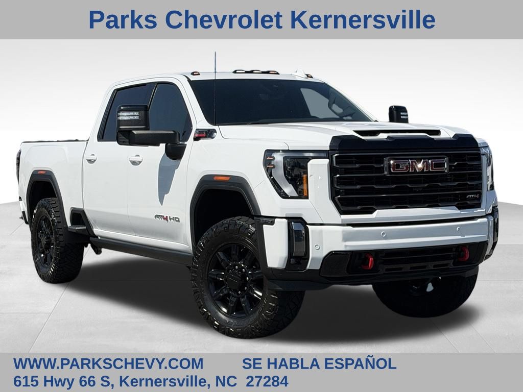 Summit White 2024 GMC Sierra 2500HD Pickup Truck Four-Wheel Drive Automatic