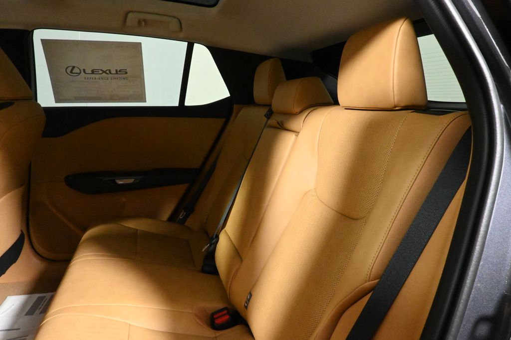 2025 Lexus RZ  4