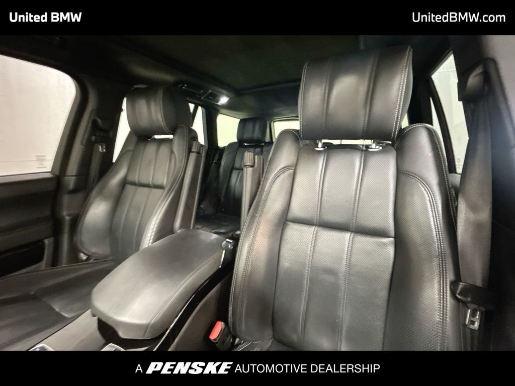 Thumbnail: 2015 Land Rover Range Rover - 12