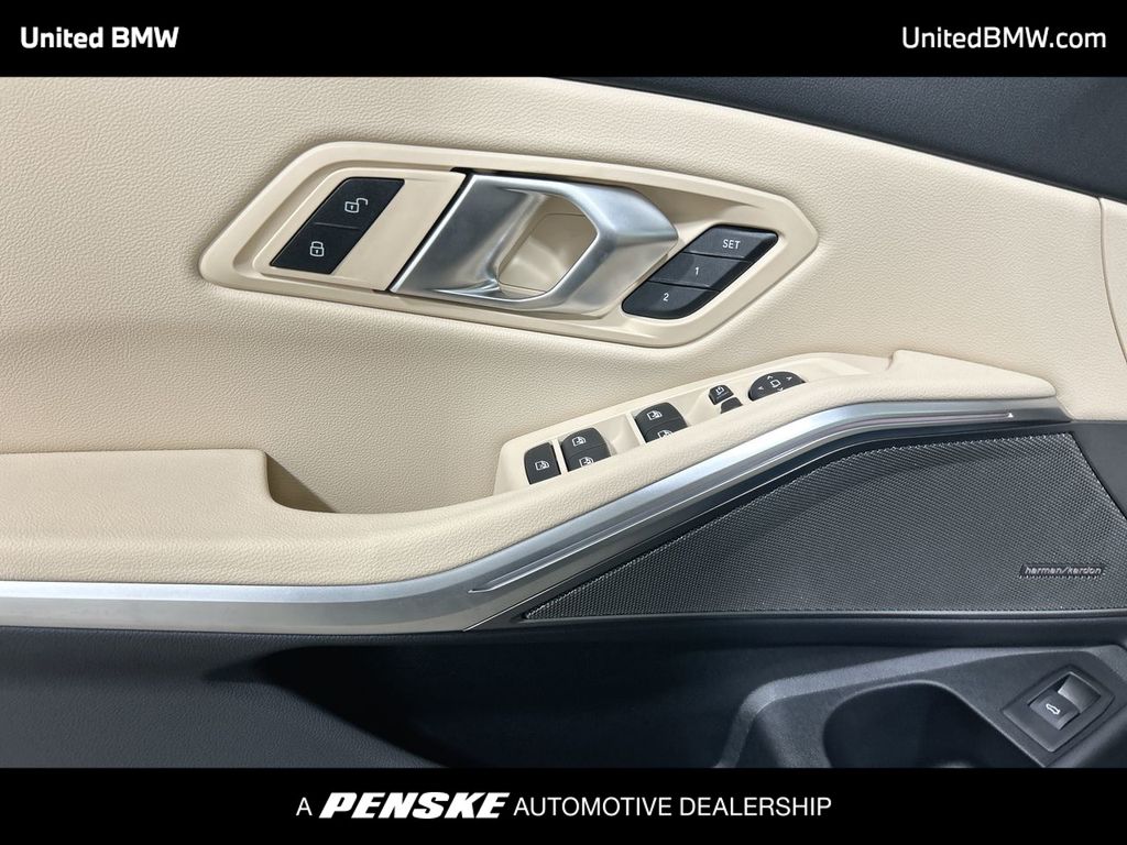 Thumbnail: 2026 BMW 3 Series - 11