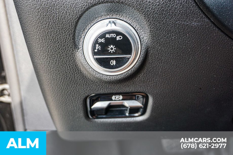 Used 2025 Black Mercedes-Benz C 300 image 45