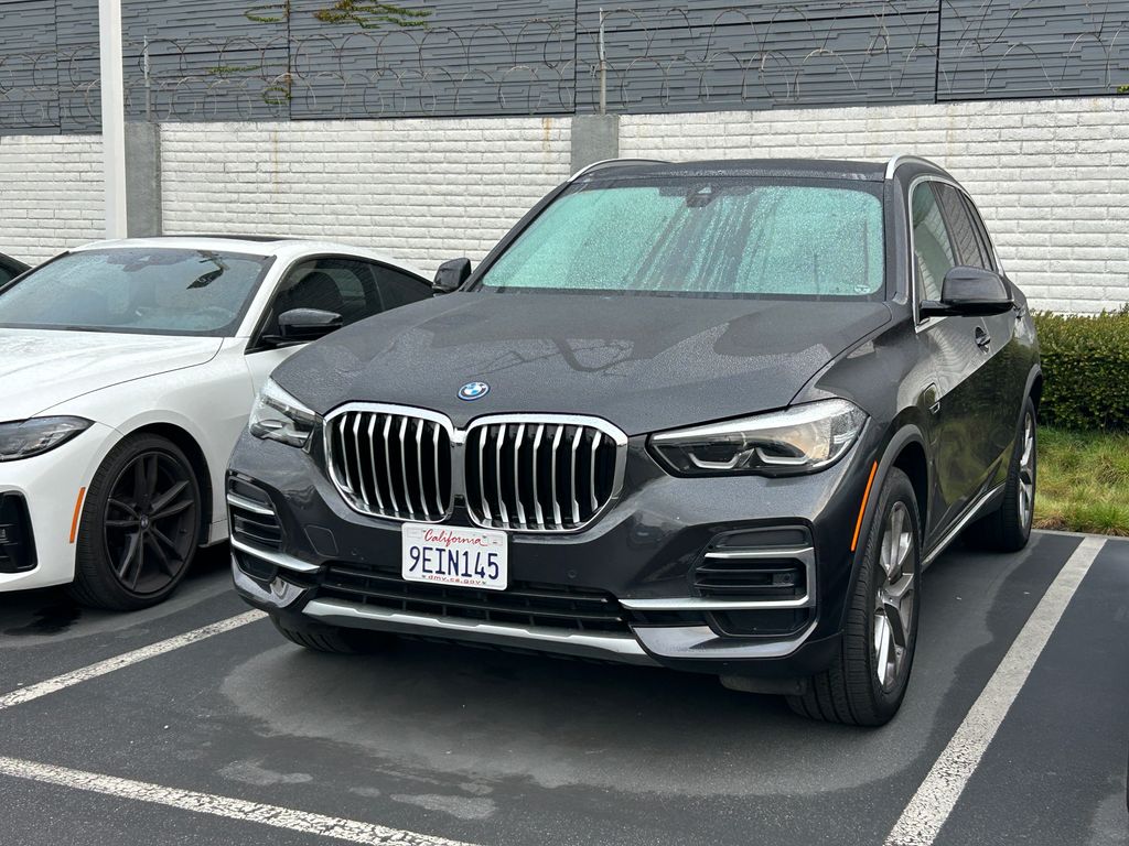 Thumbnail: 2023 BMW X5 - 2