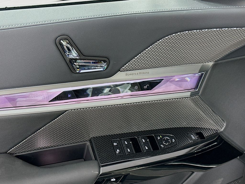 Thumbnail: 2026 BMW 7 Series - 20