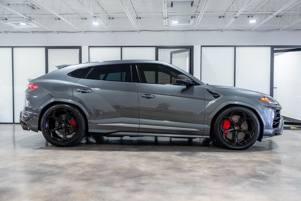 2020 Lamborghini Urus Grigio Nimbus Metallic SUV/Crossover  8 velocidades Automática