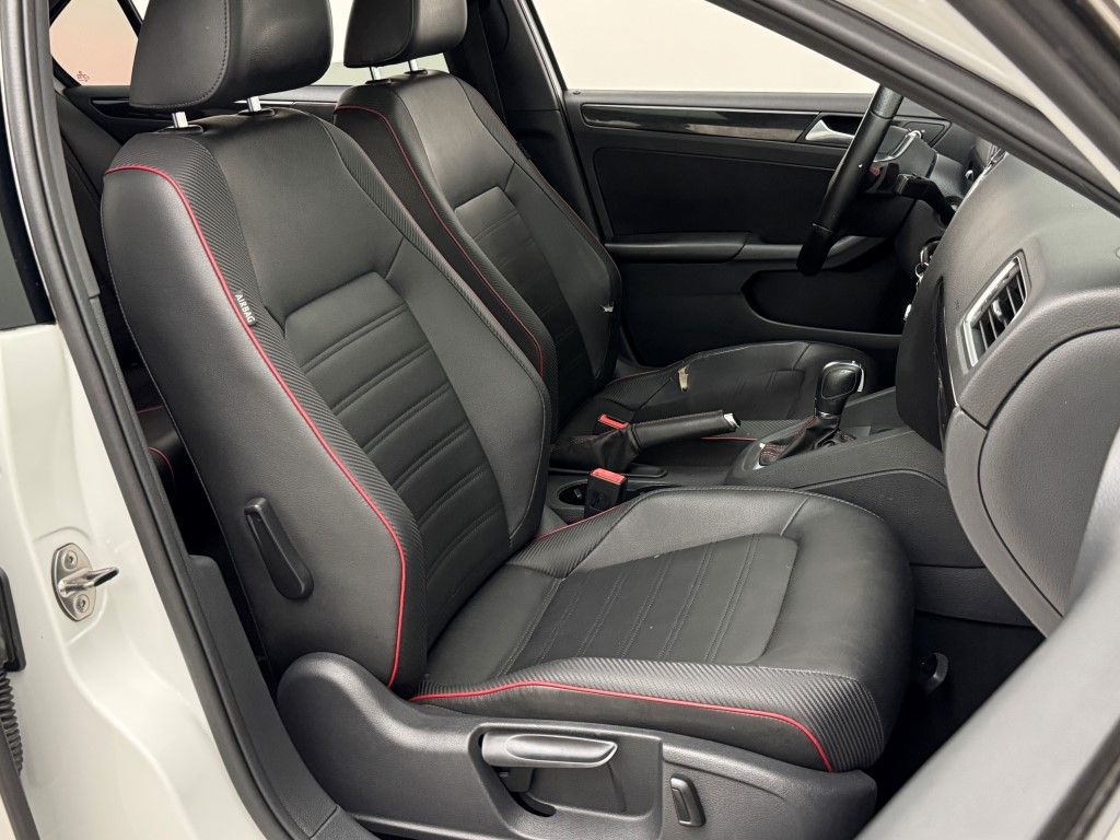 Thumbnail: 2014 Volkswagen Jetta - 20
