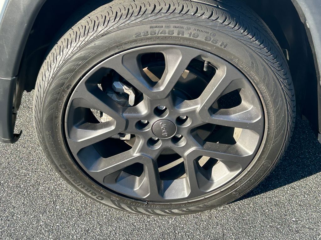 Thumbnail: 2021 Jeep Compass - 9