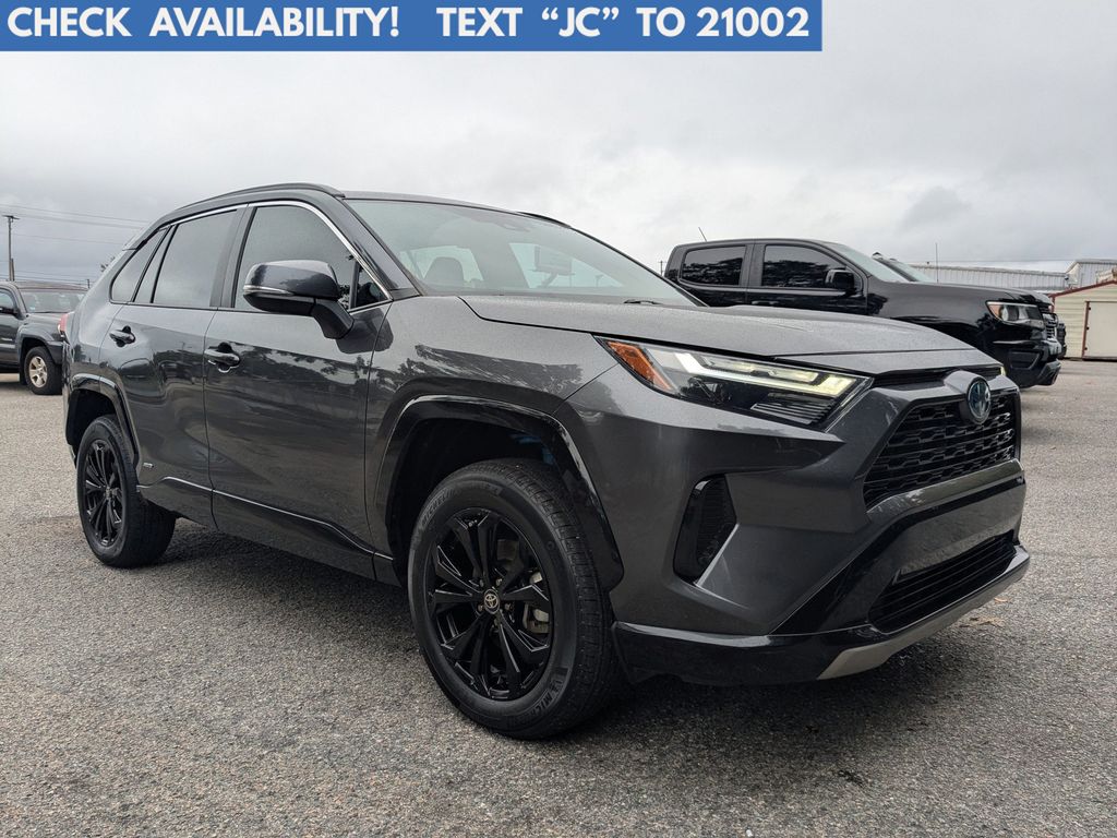 2023 Toyota RAV4 Hybrid SE
