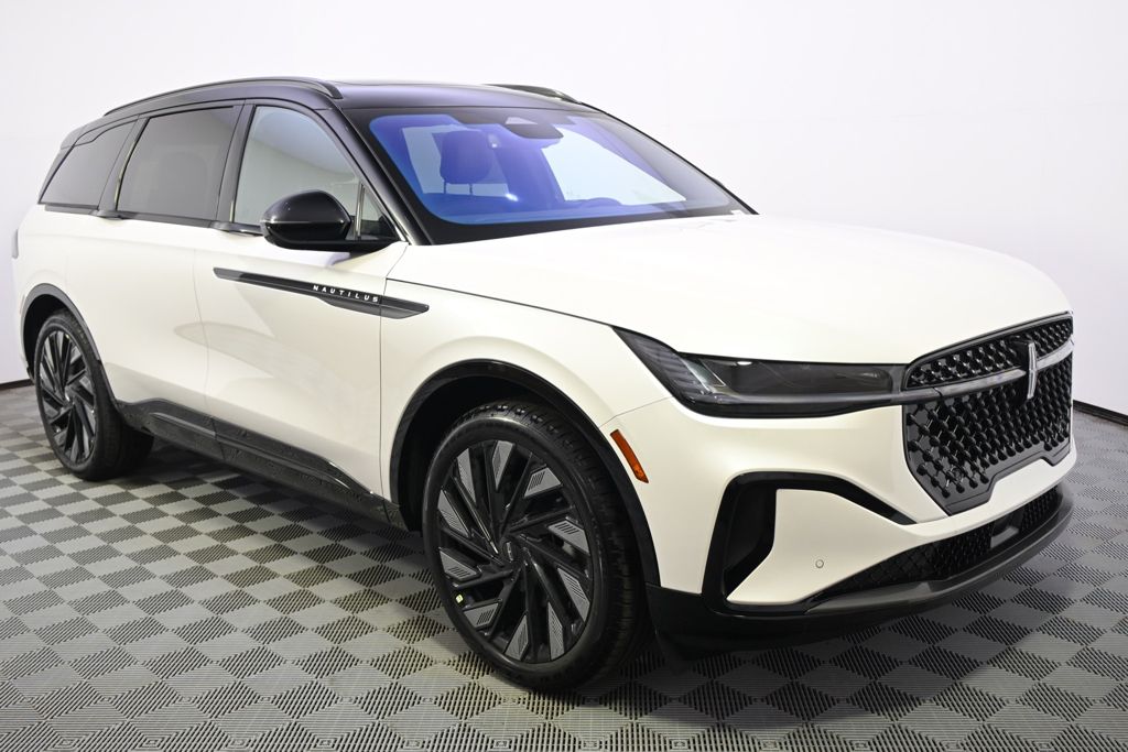 New 2026 White Lincoln Reserve image 8