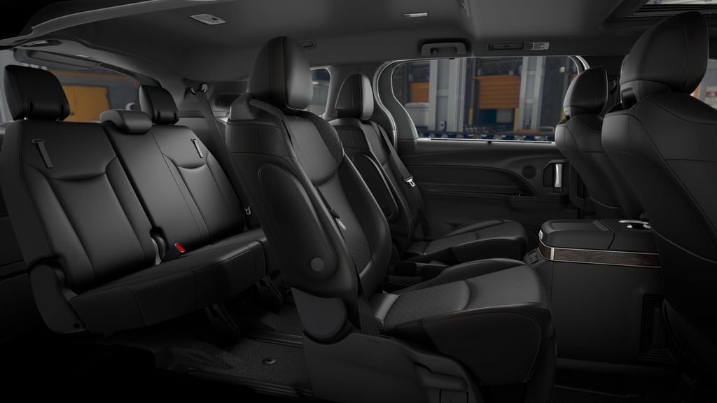 Thumbnail: 2025 Toyota Sienna - 21