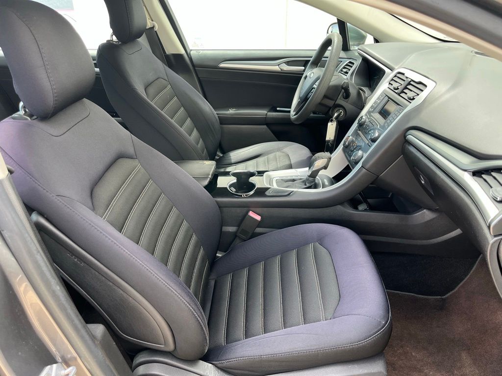 Used Car 2014 Ford Fusion  Se For Sale Under $10,000 In Georgetown, Texas