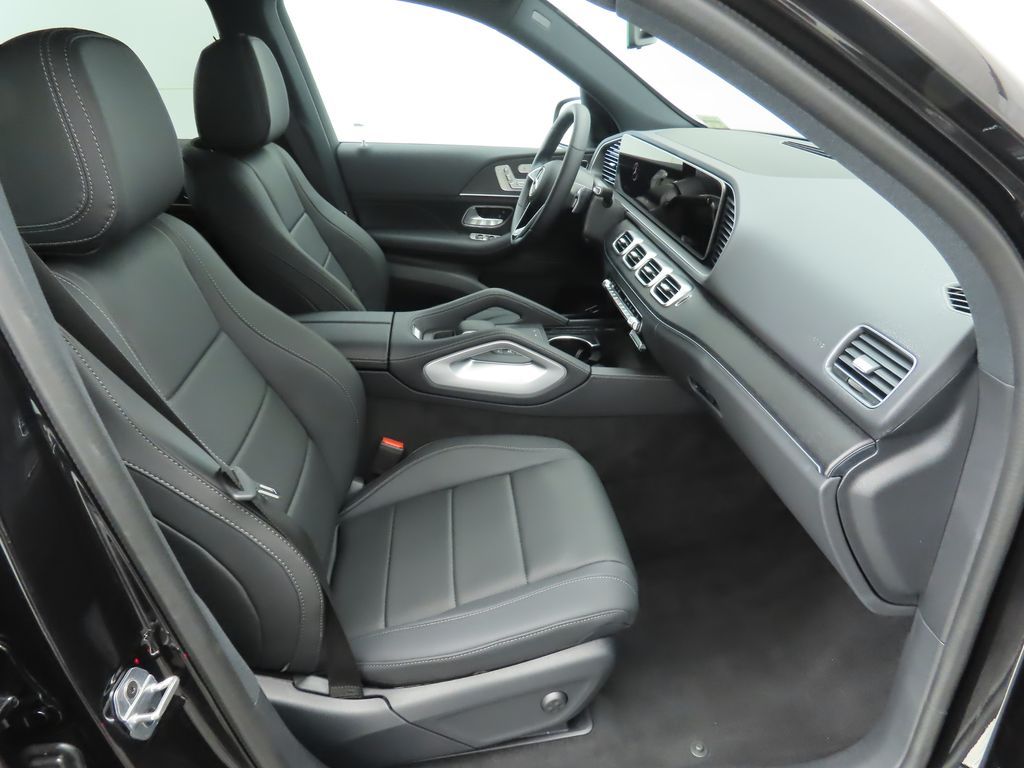 Thumbnail: 2026 Mercedes-Benz GLE - 20