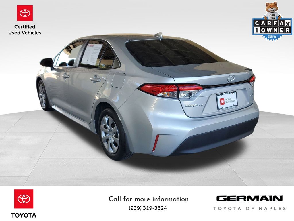 2025 Toyota Corolla LE photo 6