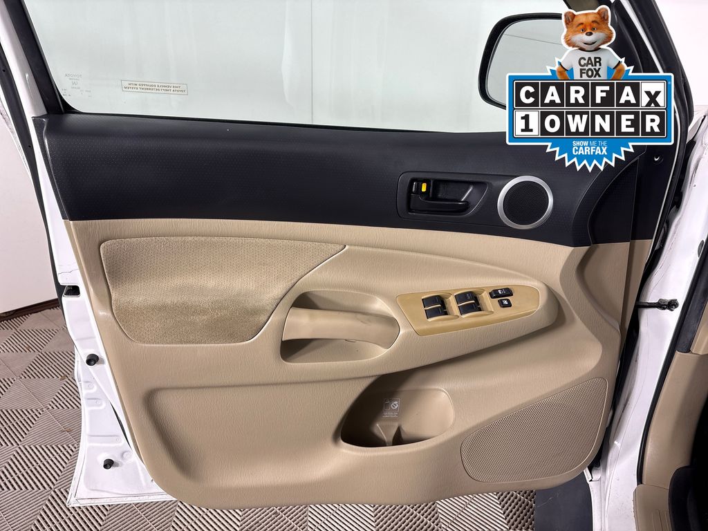 Used 2009  Toyota PreRunner image 15