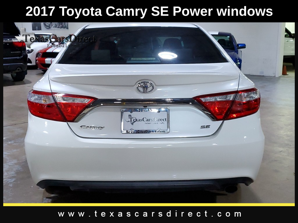 2017 Toyota Camry SE 11