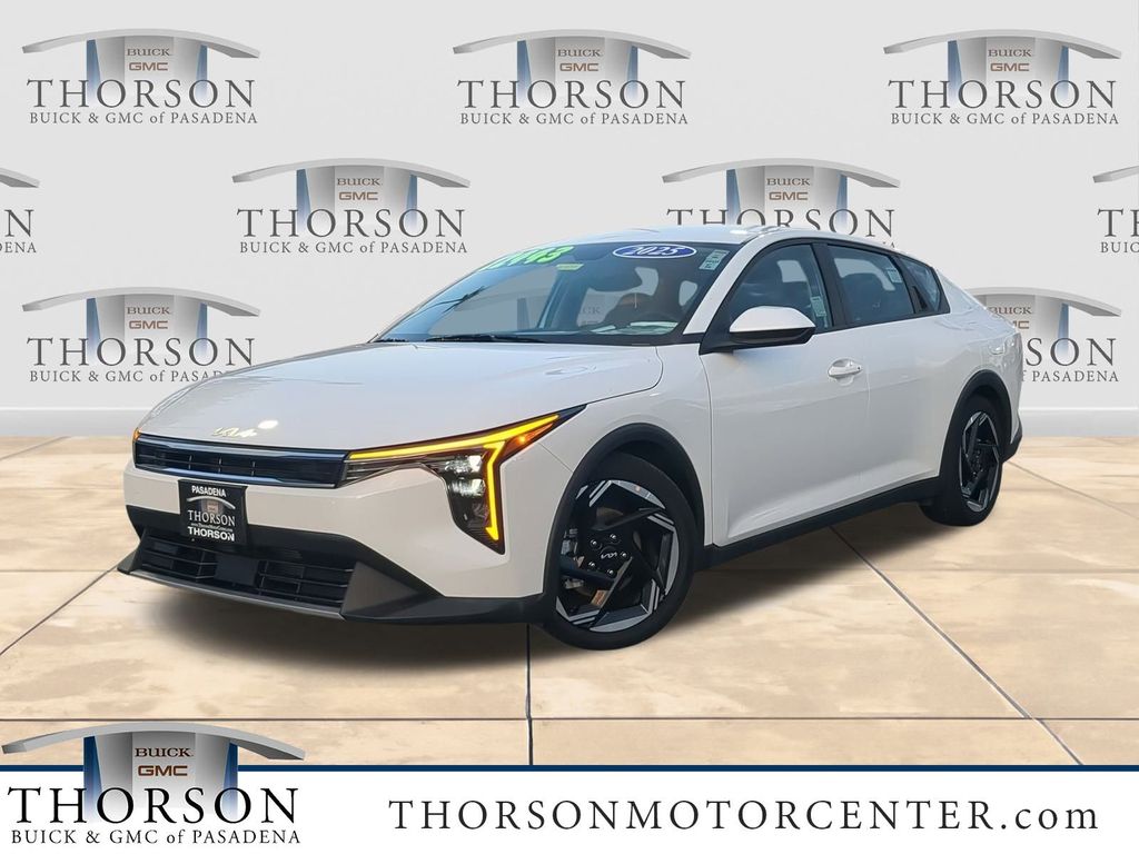 2025 Kia K4 EX FWD