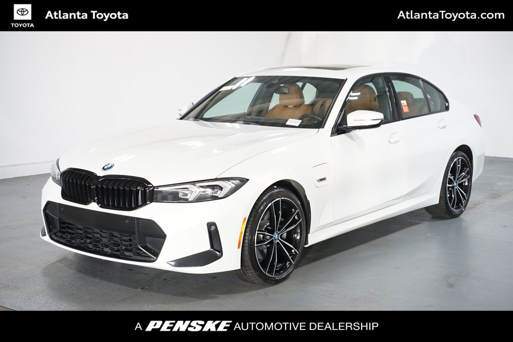 Thumbnail: 2023 BMW 3 Series - 1